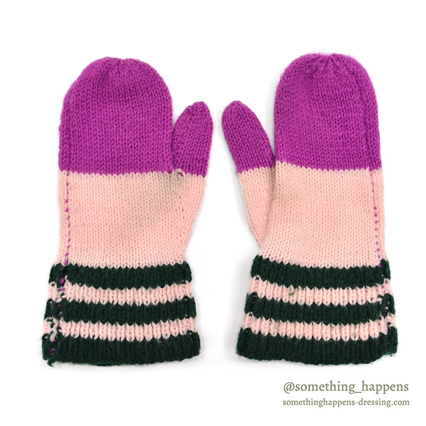 1960's HOME MADE HAND KNIT MITTENS 1...