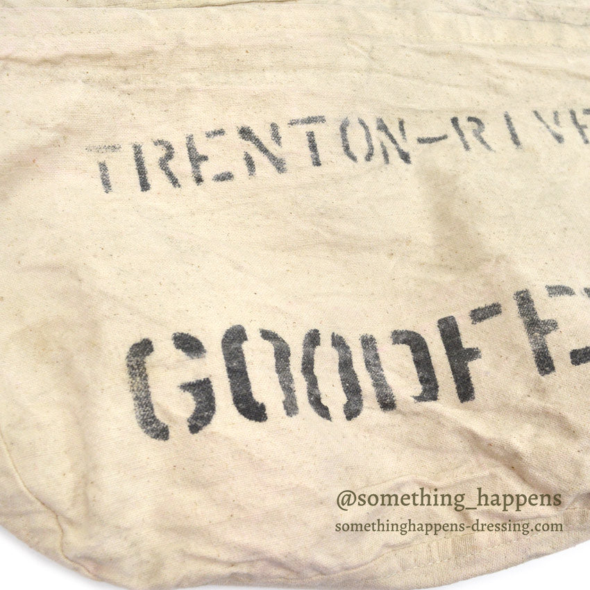1960's~ TRENTON-RIVERVIEW GOODFELLOWS NEWS PAPER BAG...