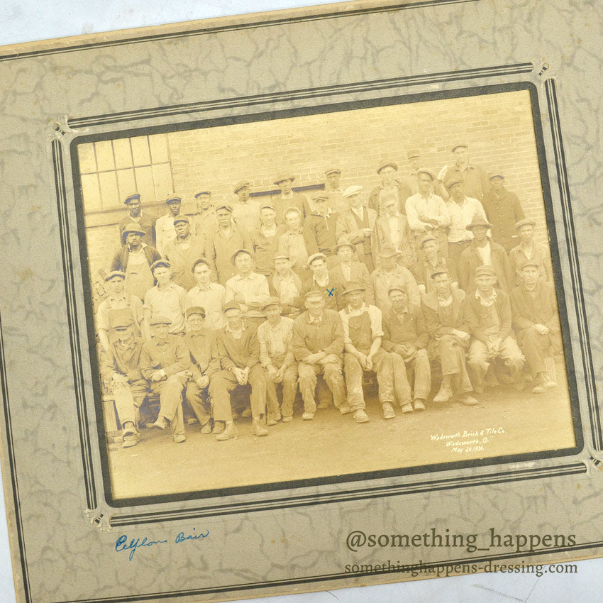 ANTIQUE WORKERS PHOTOGRAPH 1930. / ... 35cm/30cm