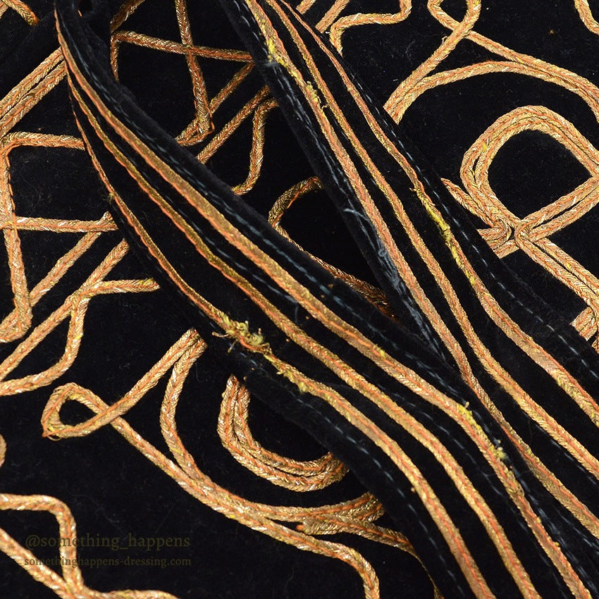 1960's~ HAND MADE EMBROIDERED BLACK VELVET SHOULDER BAG...