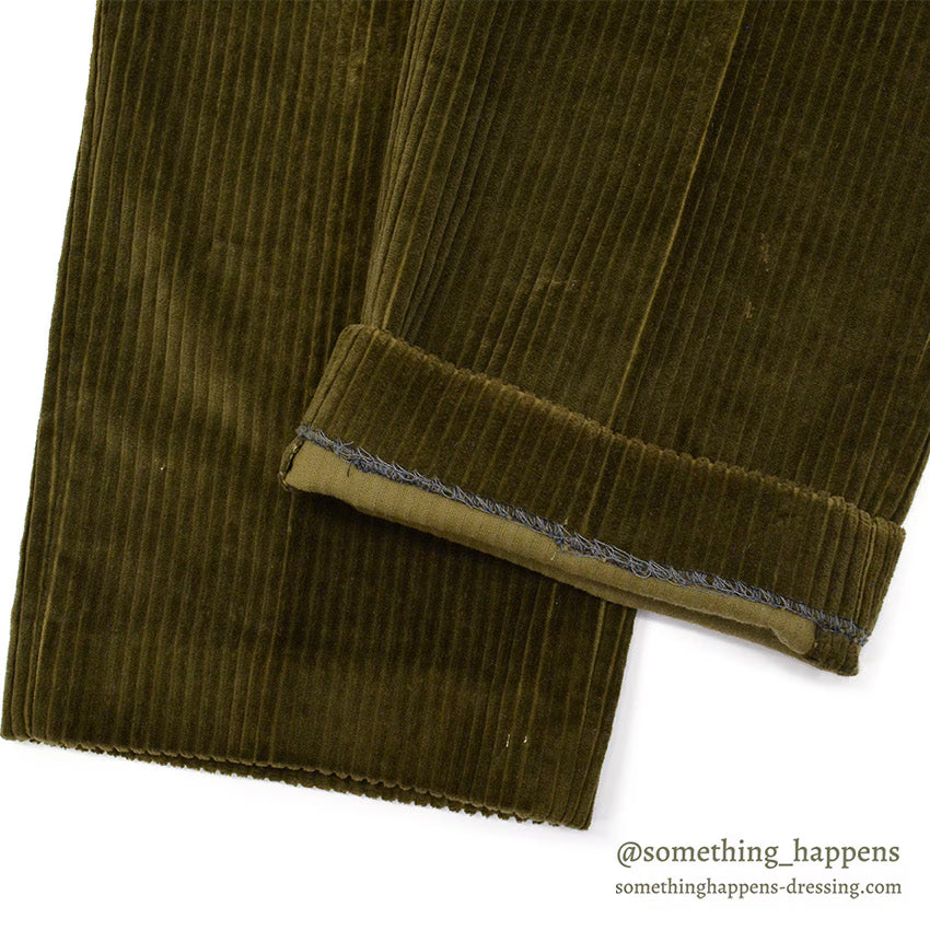 1990's WILLIS & GEIGER OLIVE GREEN CORDUROY PANTS...W34