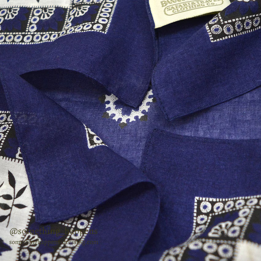 1980's DEADSTOCK BANANA REPUBLIC SAFARI & TRAVEL BANDANA NAVY...
