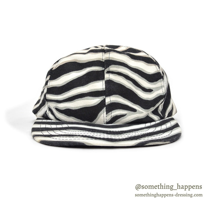 1990's ZEBRA PATTERN SNAPBACK CAP MADE IN USA...