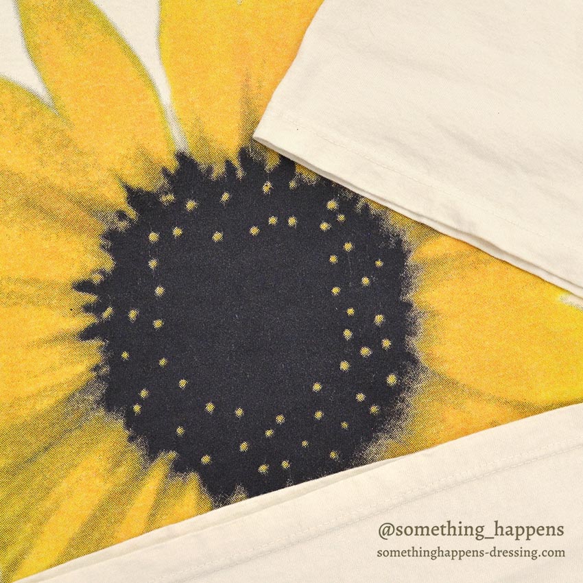 1990's 55 NEW ST. SUN FLOWER T-SHIRT...