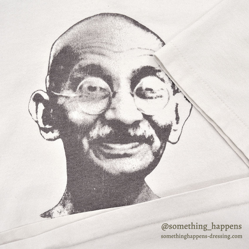 1990's HANES GANDHI PRINT T-SHIRT...M