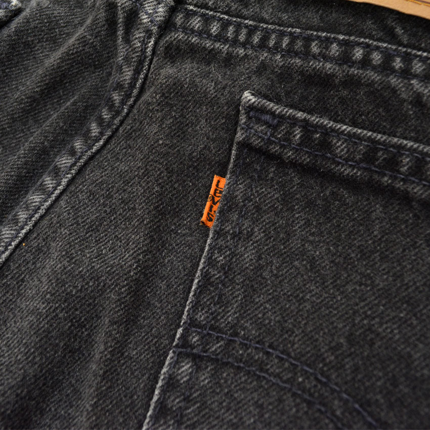 1990's Levi's 550 BLACK DENIM SHORTS... W36 L00