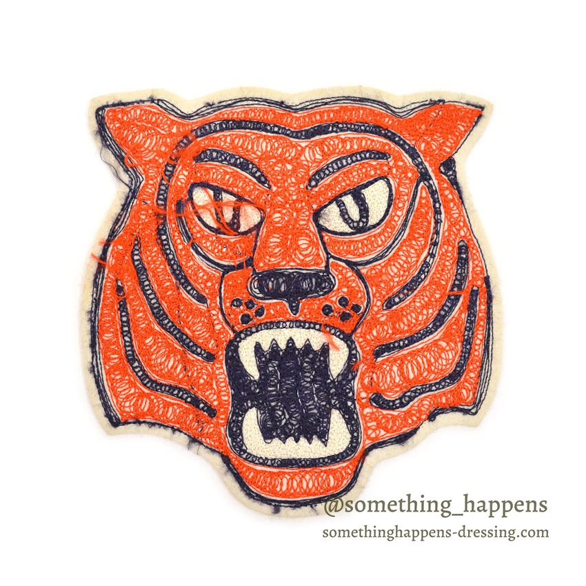 OLD TIGER CHAIN ​​STITCH EMBROIDERY PATCH...
