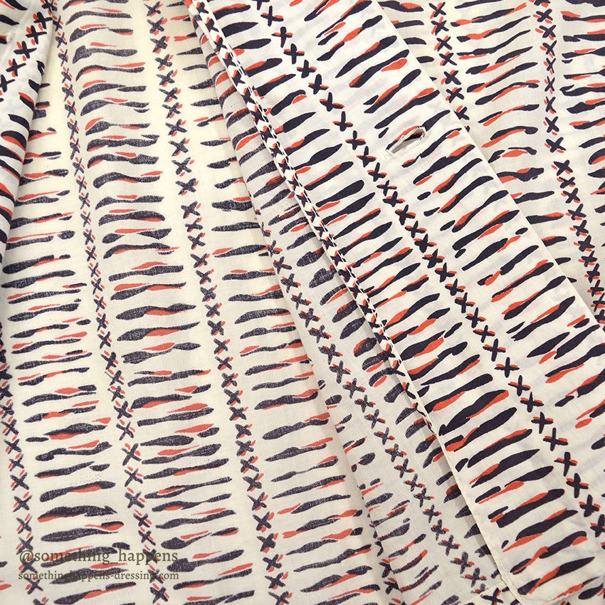 1950's GEOMETRIC PATTERN RAYON SHIRT...