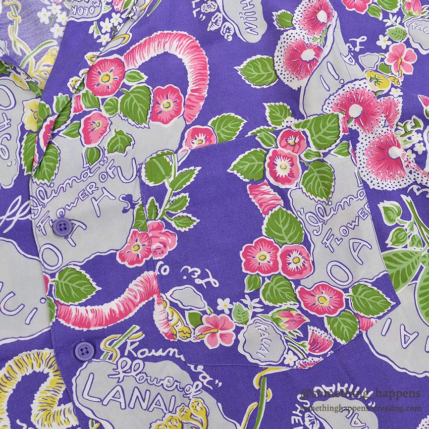 1980's BANANA REPUBLIC SAFARI & TRAVEL RAYON ALOHA SHIRT...M
