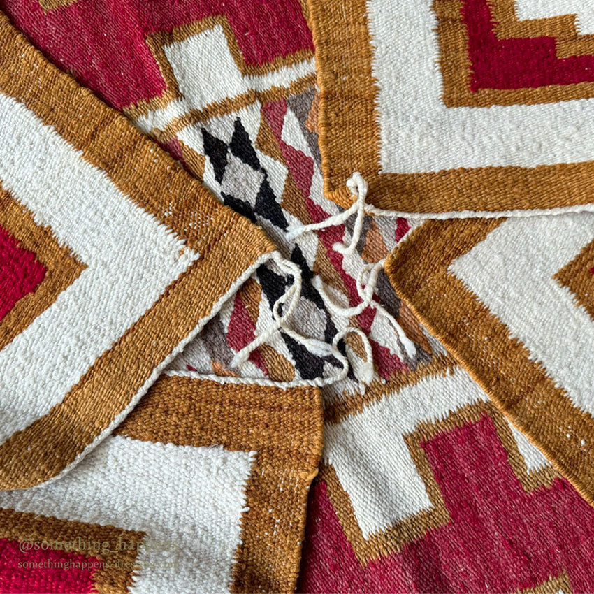 c.1940's NAVAJO RUG / RARE PATTERN / SMALL RUG IN RUG ... 128cm/74cm