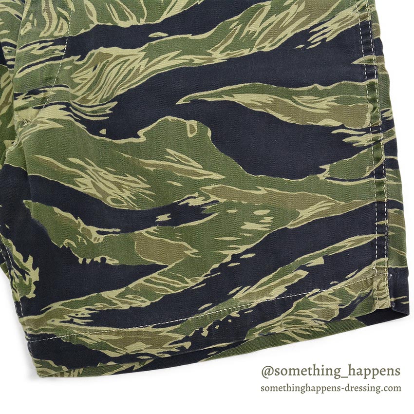 1970's OLD TIGER STRIPE SHORTS / NICE SIZE...
