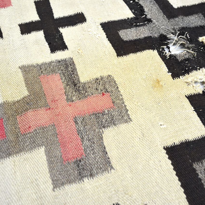 ~1930s Navajo Rug, Cross Pattern, Rare Pattern, 118cm x 159cm...