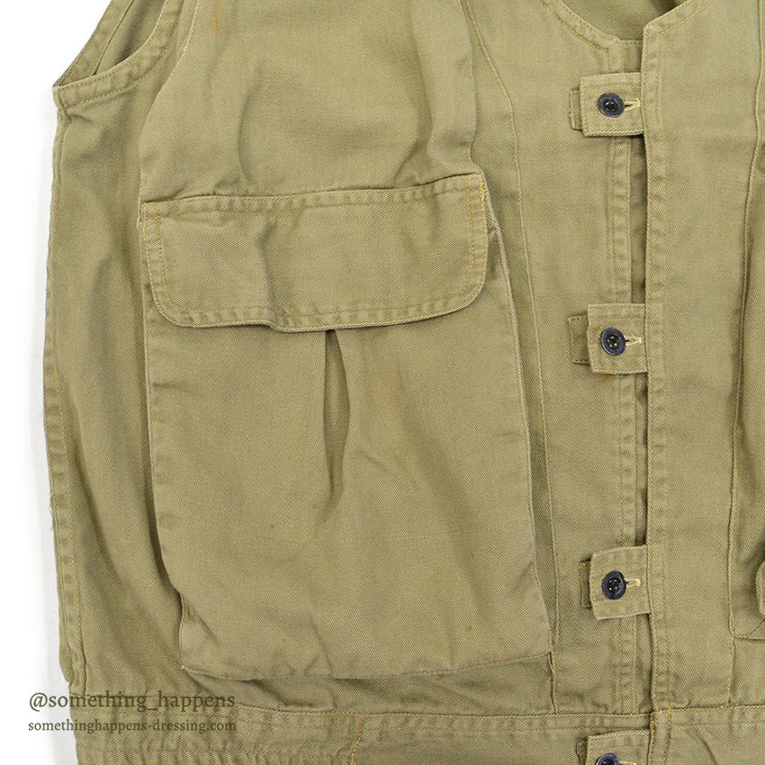 1970's~ UNUSUAL COTTON TWILL FISHING VEST...