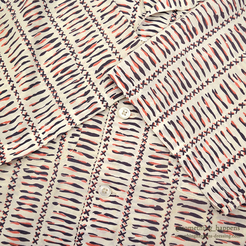 1950's GEOMETRIC PATTERN RAYON SHIRT...