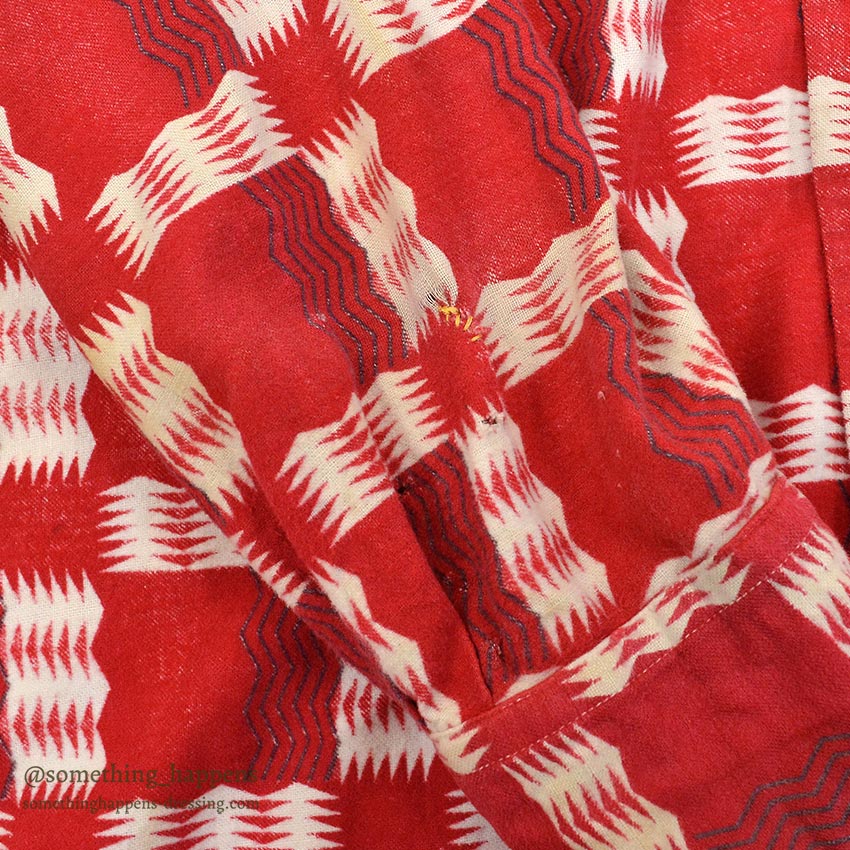 ~1950's GEOMETRIC ZIG ZAG PATTERN PRINT FLANNEL SHIRT...