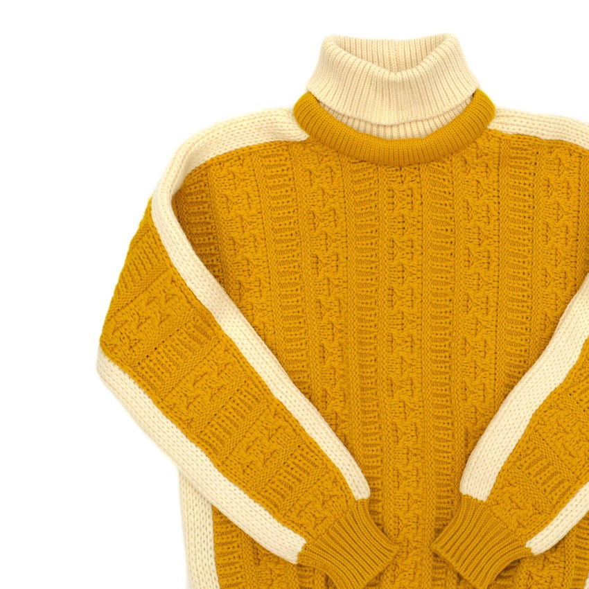 ~60's Mitchell-Hermann Two Tone Turtle Neck Wool Sweater... L