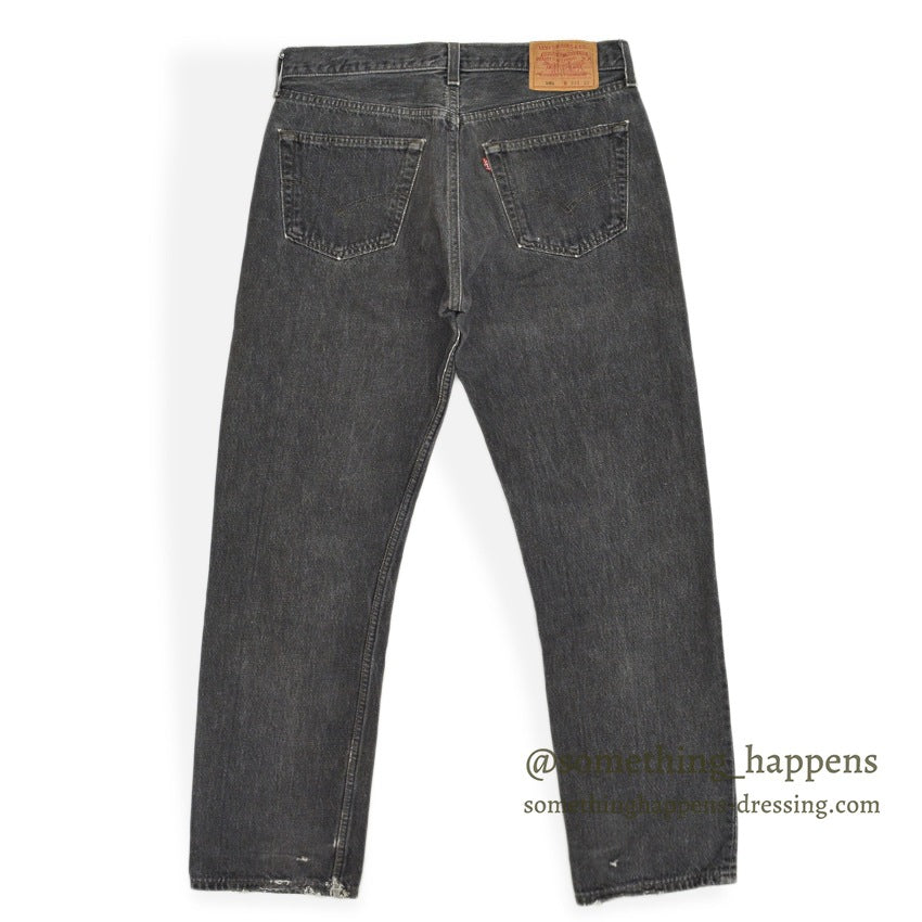 1990's Levi's 501 BLACK DENIM PANTS... W33/L32