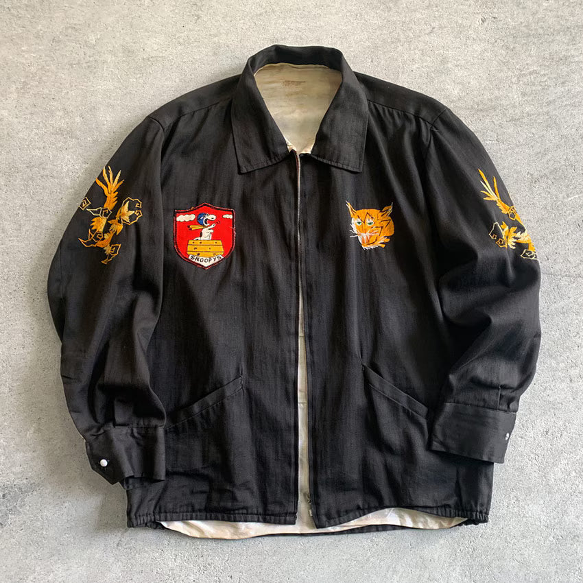 1960s VIETNAM SOUVENIR JACKET SNOOPY PATCH & SKULL PATCH (Vietnamese-style jacket)...