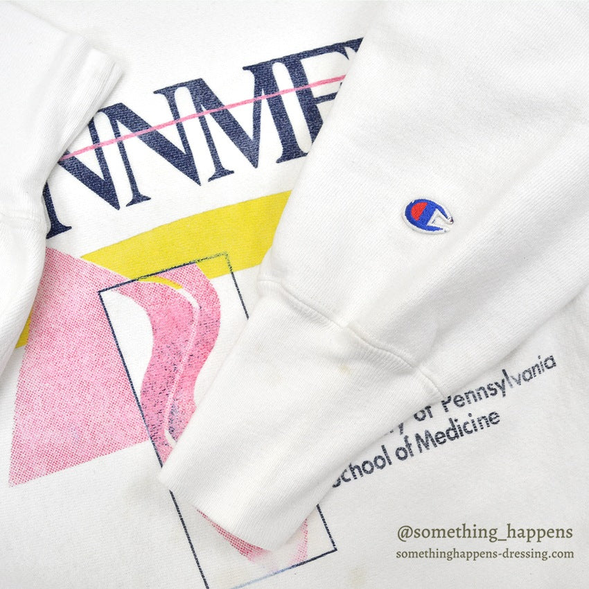 1990's CHAMPION REVERSE PENNMED WEAVE SWEAT SHIRT... LARGE