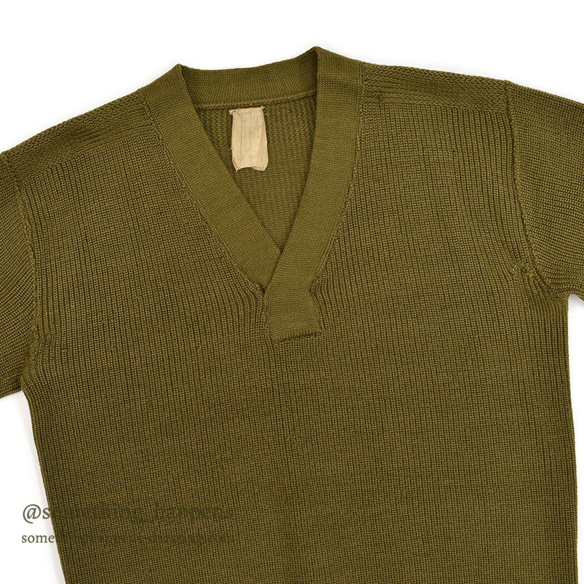 1940's U.S.A.A.F. TYPE A-1 WOOL SWEATER ... Fits like L