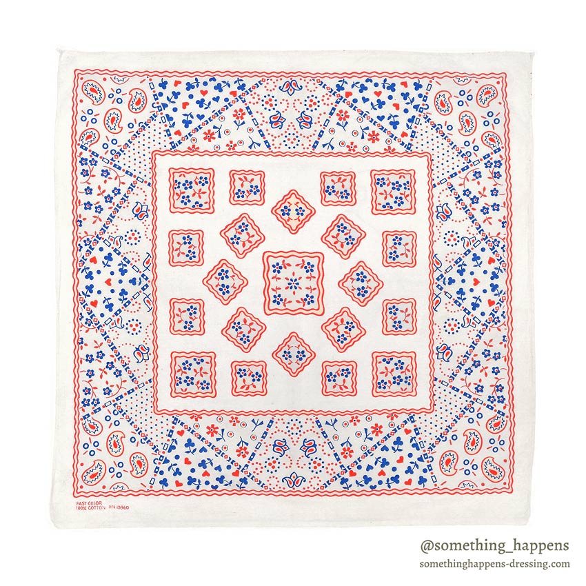 1970's OLD COOKIE PATTERN BANDANA RN13960...