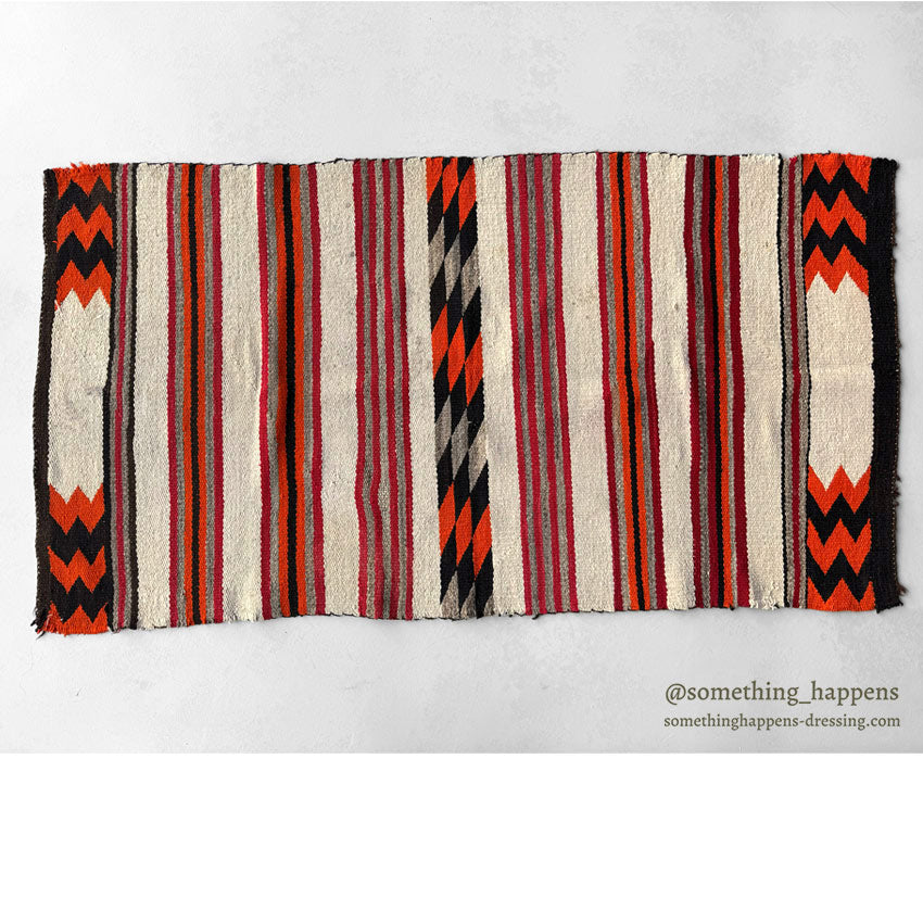 c.1940's NAVAJO RUG UNUSUAL ZIGZAG AND STRIPED PATTERN ... 153cm/82cm