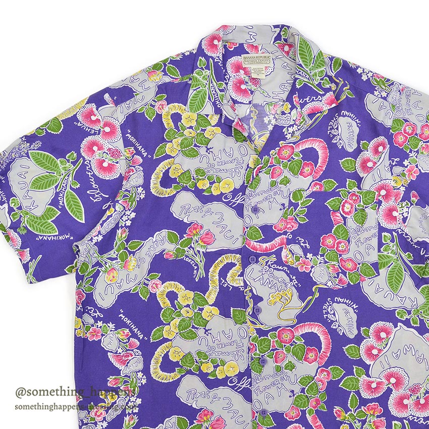 1980's BANANA REPUBLIC SAFARI & TRAVEL RAYON ALOHA SHIRT...M