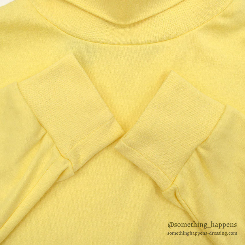 1980's~ EDDIE BAUER YELLOW TURTLE NECK TEE...L