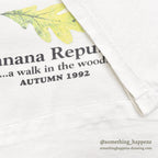 1990's BANANA REPUBLIC A WALK IN THE WOODS, AUTUMN 1992 T-SHIRT ... L