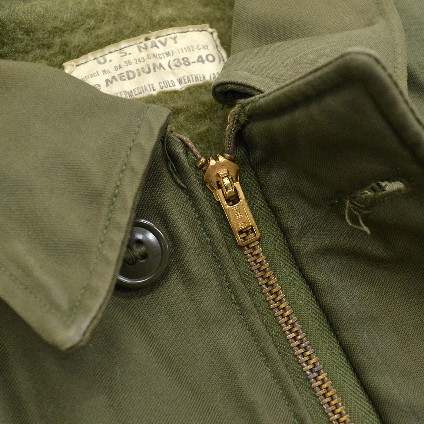 1960's U.S.NAVY A-2 DECK JACKET EARLY MODEL / ORIGINAL PATCHES ... M