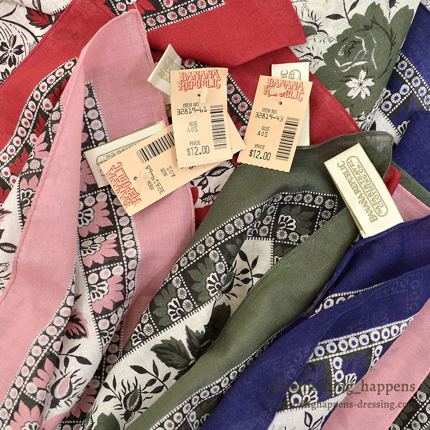 1980's DEADSTOCK BANANA REPUBLIC SAFARI & TRAVEL BANDANA RED...