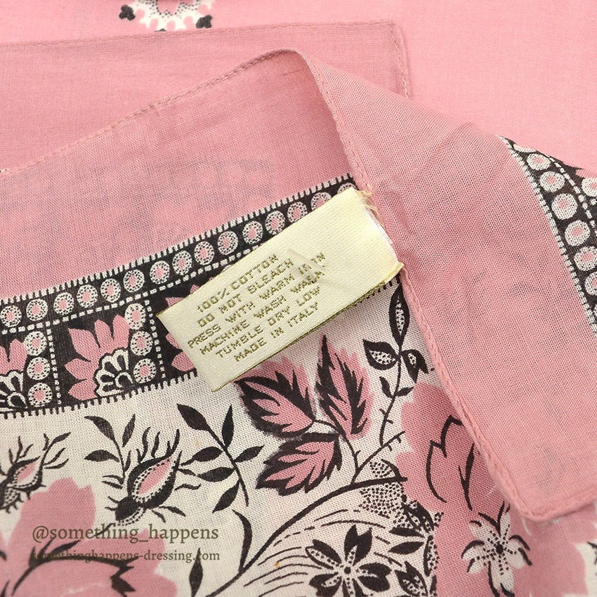 1980's DEADSTOCK BANANA REPUBLIC SAFARI & TRAVEL BANDANA PINK...