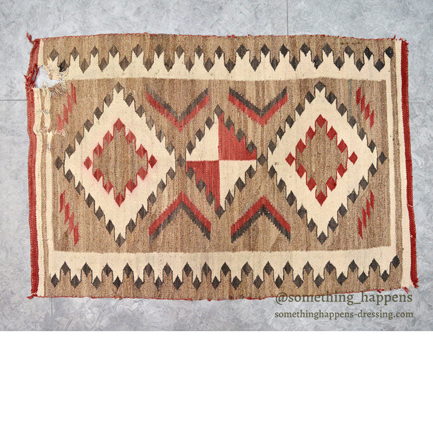 c.1940's NAVAJO RUG EYE DAZZLER PATTERN... 149cm/102cm