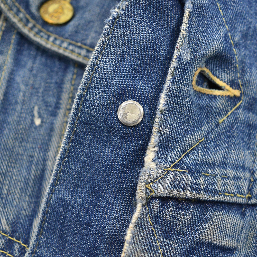 ~1970's Lee 101-J " DEATH BEFORE REENLISTMENT" CUT-OFF DENIM VEST... 40 LONG
