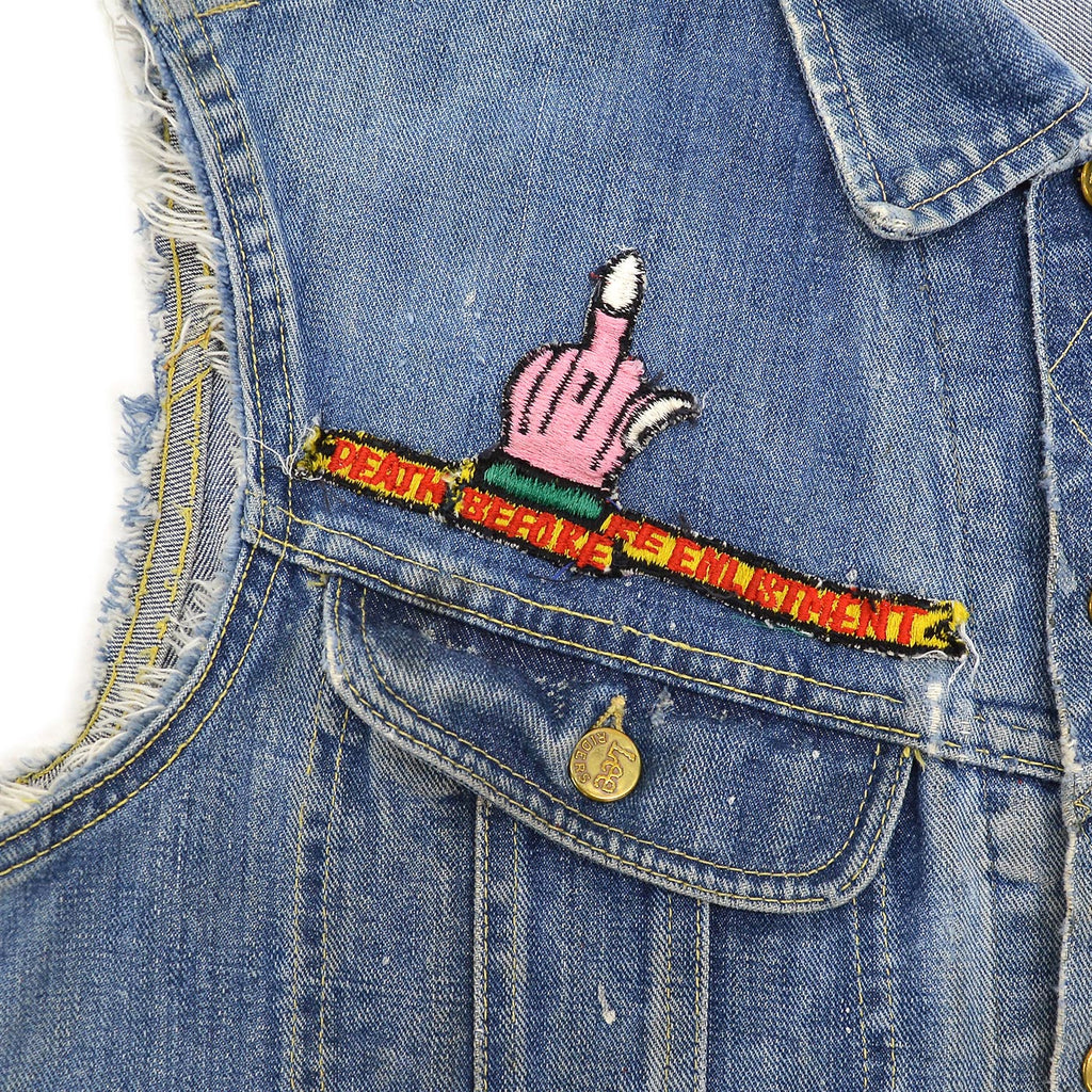~1970's Lee 101-J " DEATH BEFORE REENLISTMENT" CUT-OFF DENIM VEST... 40 LONG