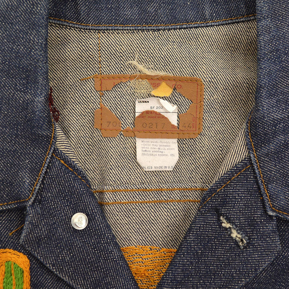1970s Levi's 70505-0217 WESTERN FOLK ART EMBROIDERED DENIM JACKET ... 44