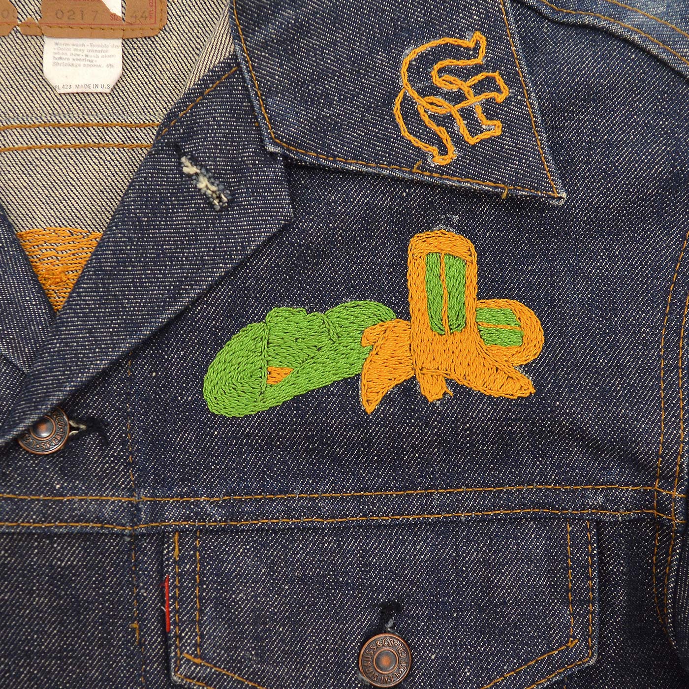 1970s Levi's 70505-0217 WESTERN FOLK ART EMBROIDERED DENIM JACKET ... 44