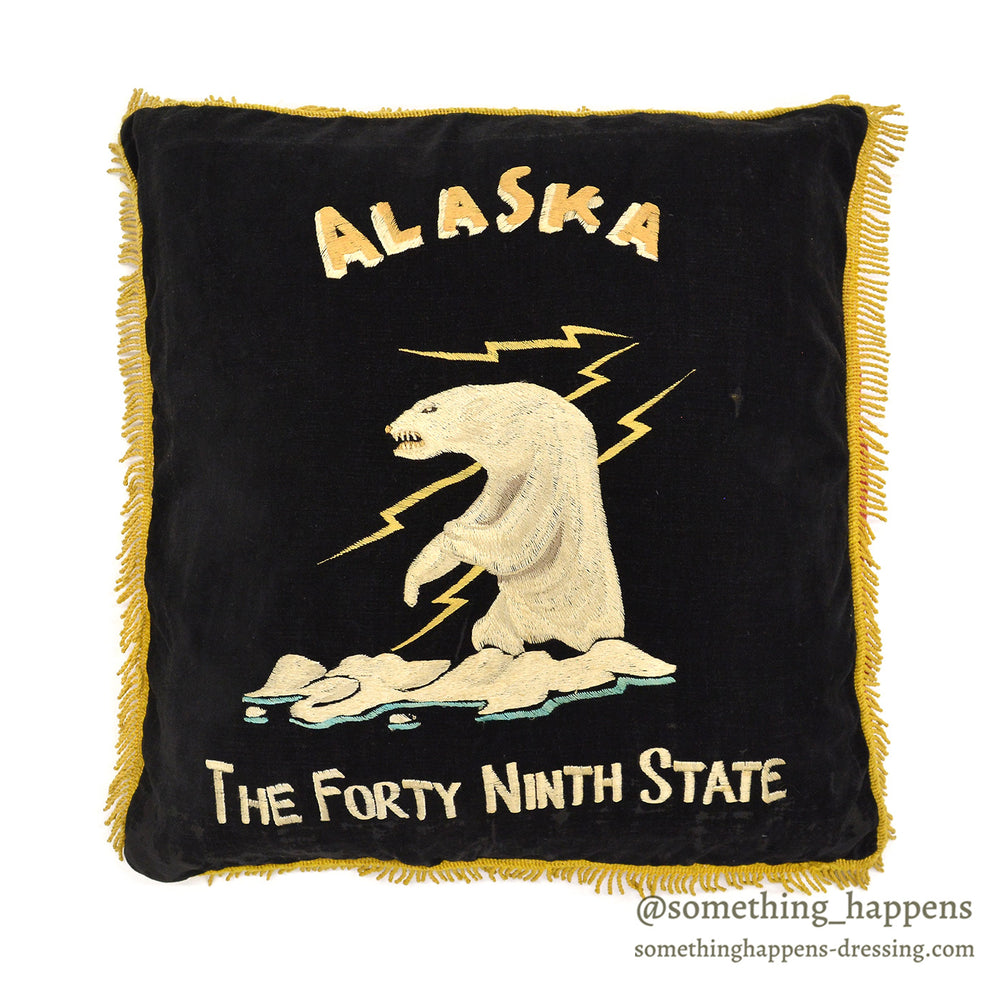 1950's ALASKA SOUVENIR PILLOW / EXTREMELY RARE...