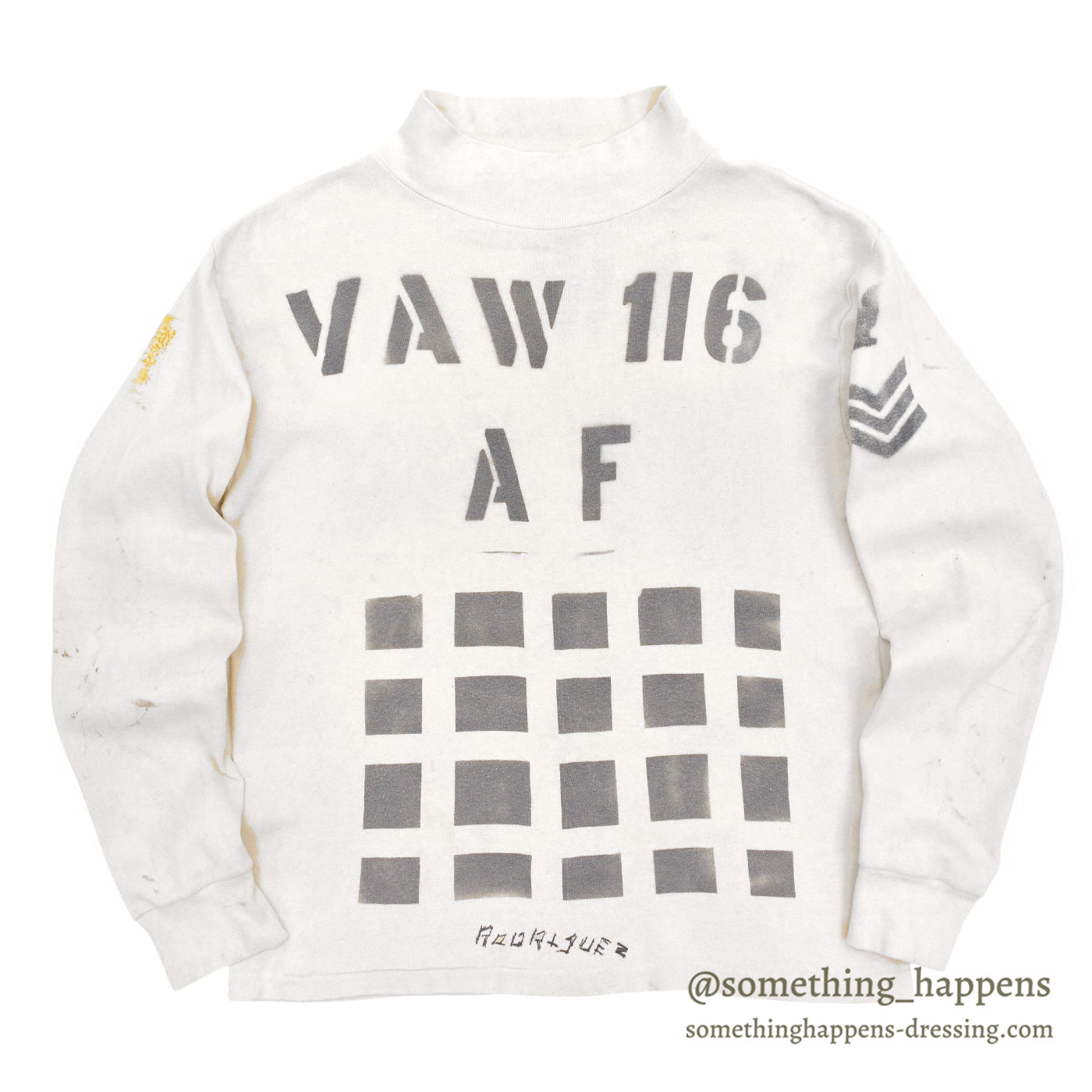 1980's U.S.NAVY JERSEY, FLIGHT DECK CREWMAN'S WHITE / CHECKERED FLAG STENCIL ... XL