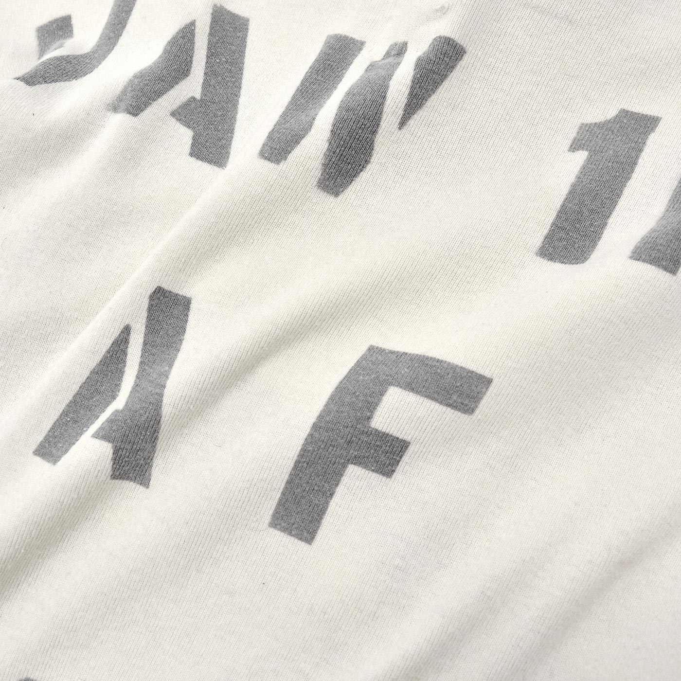 1980's U.S.NAVY JERSEY, FLIGHT DECK CREWMAN'S WHITE / CHECKERED FLAG STENCIL ... XL