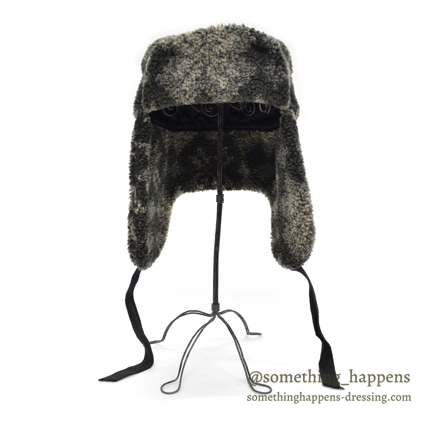 1990's LAKE OF THE ISLES SNOWFLAKE PATTERN TRAPPER HAT ... L