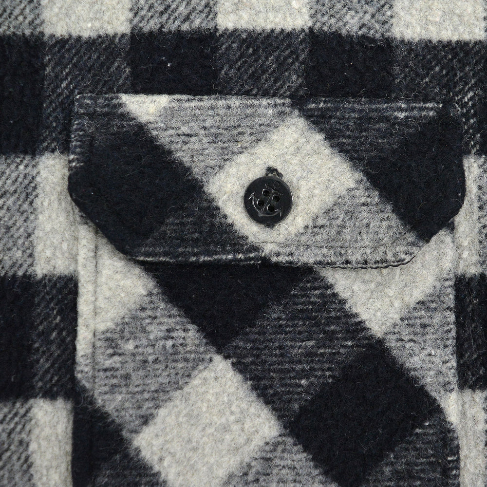 1980's PINE HILL CPO BLACK / GRAY PLAID SHIRT... L