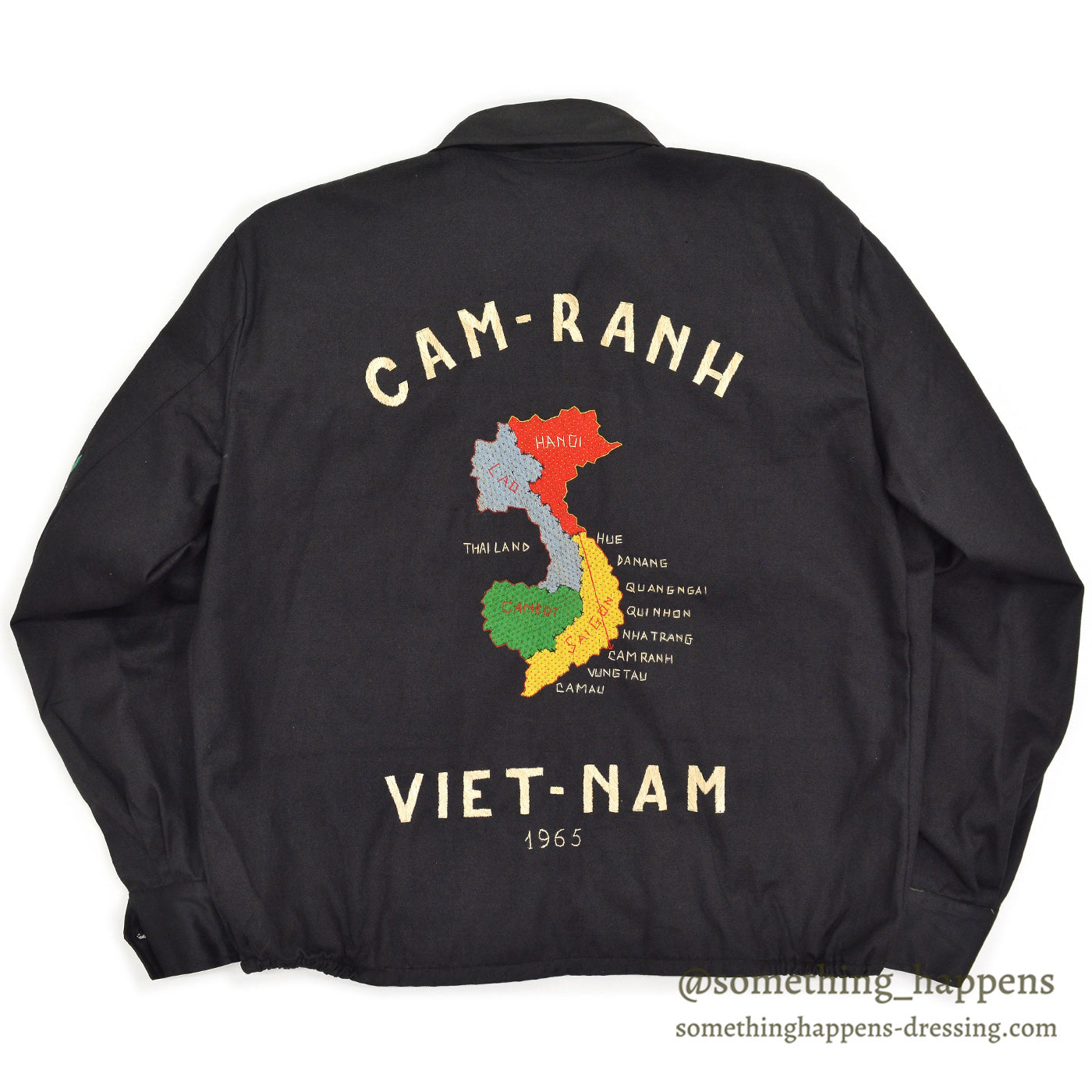 1960s DEADSTOCK VIETNAM SOUVENIR JACKET (Vietnamese souvenir jacket) 1965...